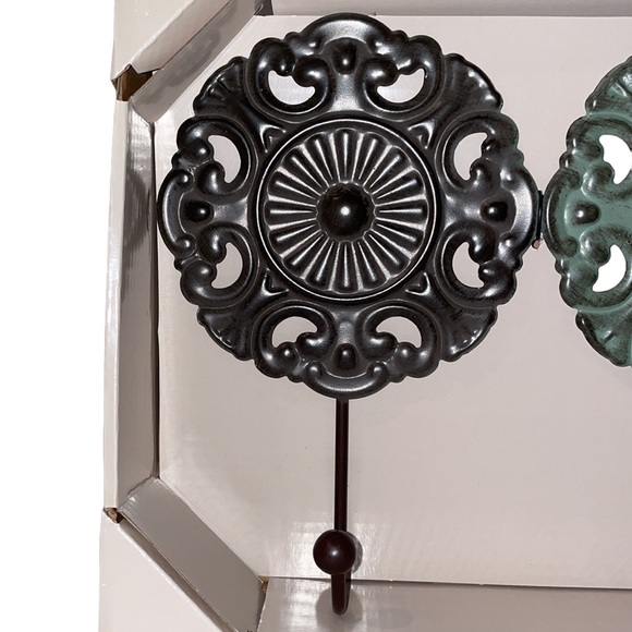 NEW View Gifts And Accessories Ltd. | NEW 3-Hook Accent | Decorative Accent - Picture 2 of 6